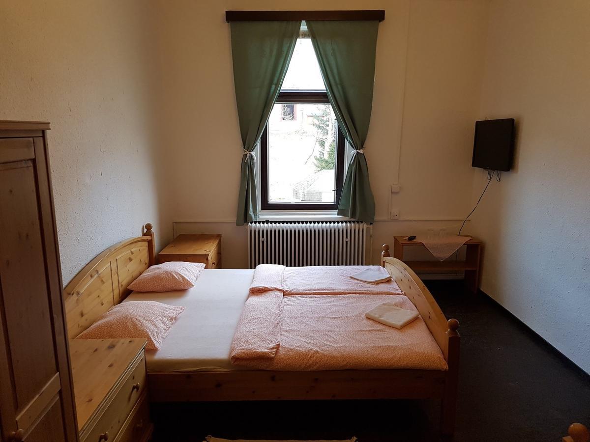 Penzion Varsavjanka Harrachov Buitenkant foto
